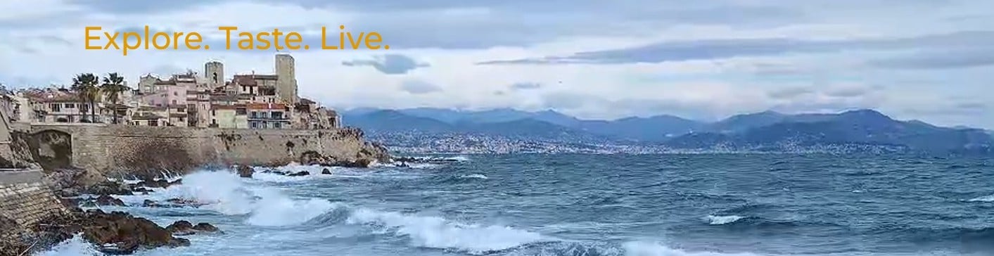 image of Antibes and the sea